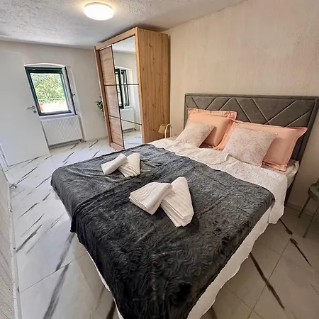 Zvonimir Vila Suknovci