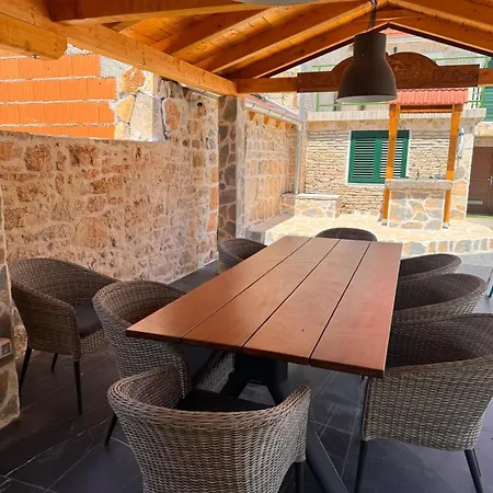 Zvonimir Vila Suknovci