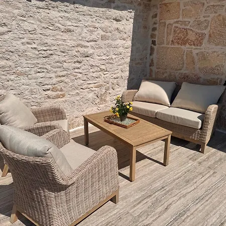 Zvonimir Vila Suknovci